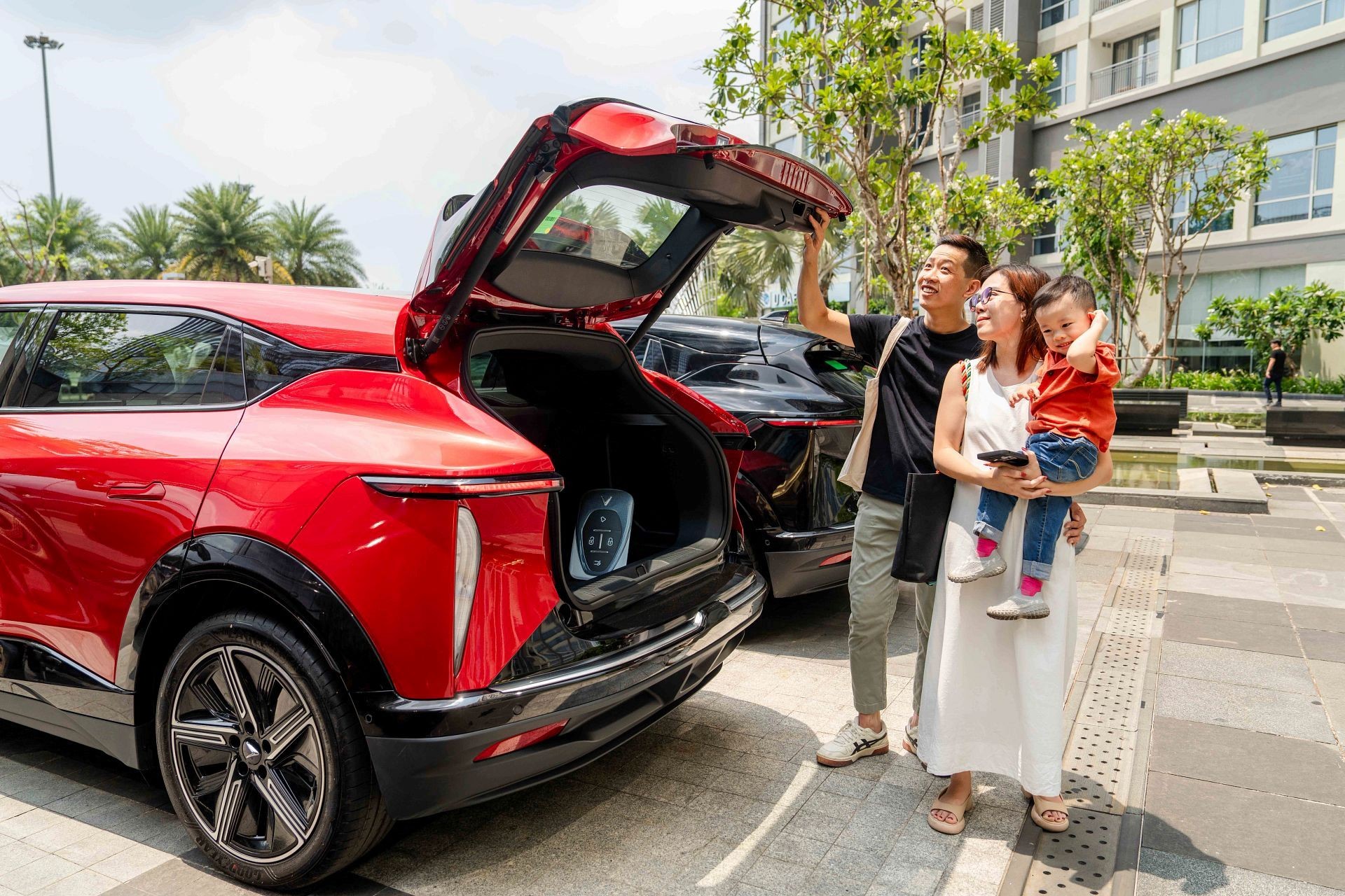 Trải nghiệm VinFast VF 7 từ người dùng: “Mua xe rồi, đi đâu cũng chỉ muốn dùng ô tô” Trải nghiệm VinFast VF 7 từ người dùng: “Mua xe rồi, đi đâu cũng chỉ muốn dùng ô tô”