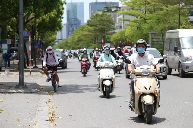 Thời tiết hôm nay (23/4): Bắc Bộ có nơi nắng nóng trên 35 độ Thời tiết hôm nay (23/4): Bắc Bộ có nơi nắng nóng trên 35 độ