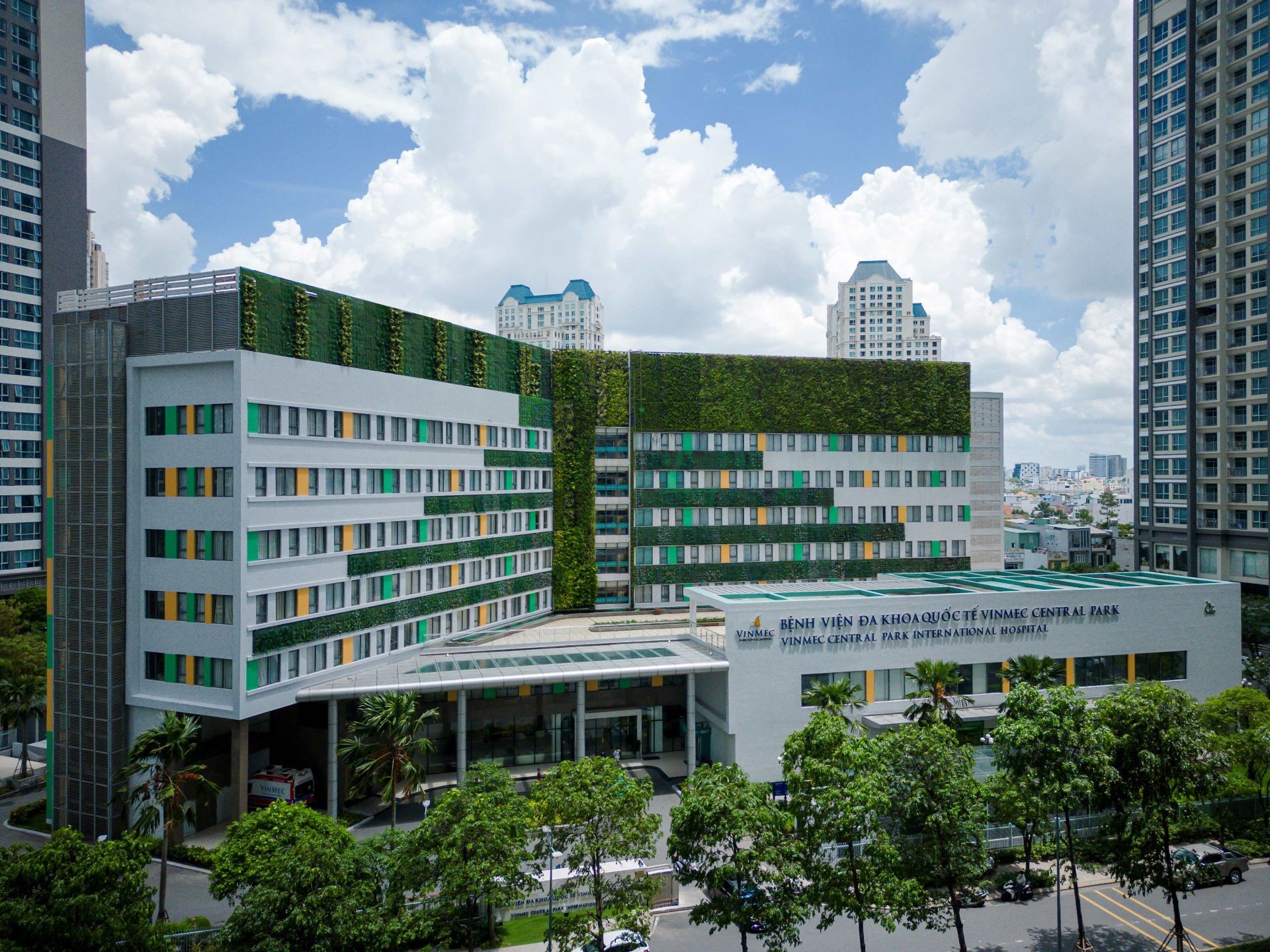Bệnh viện ĐKQT Vinmec Central Park thành viên thứ 2 của chương trình liên kết Cleveland Clinic Connected tại Việt Nam. Bệnh viện ĐKQT Vinmec Central Park thành viên thứ 2 của chương trình liên kết Cleveland Clinic Connected tại Việt Nam.