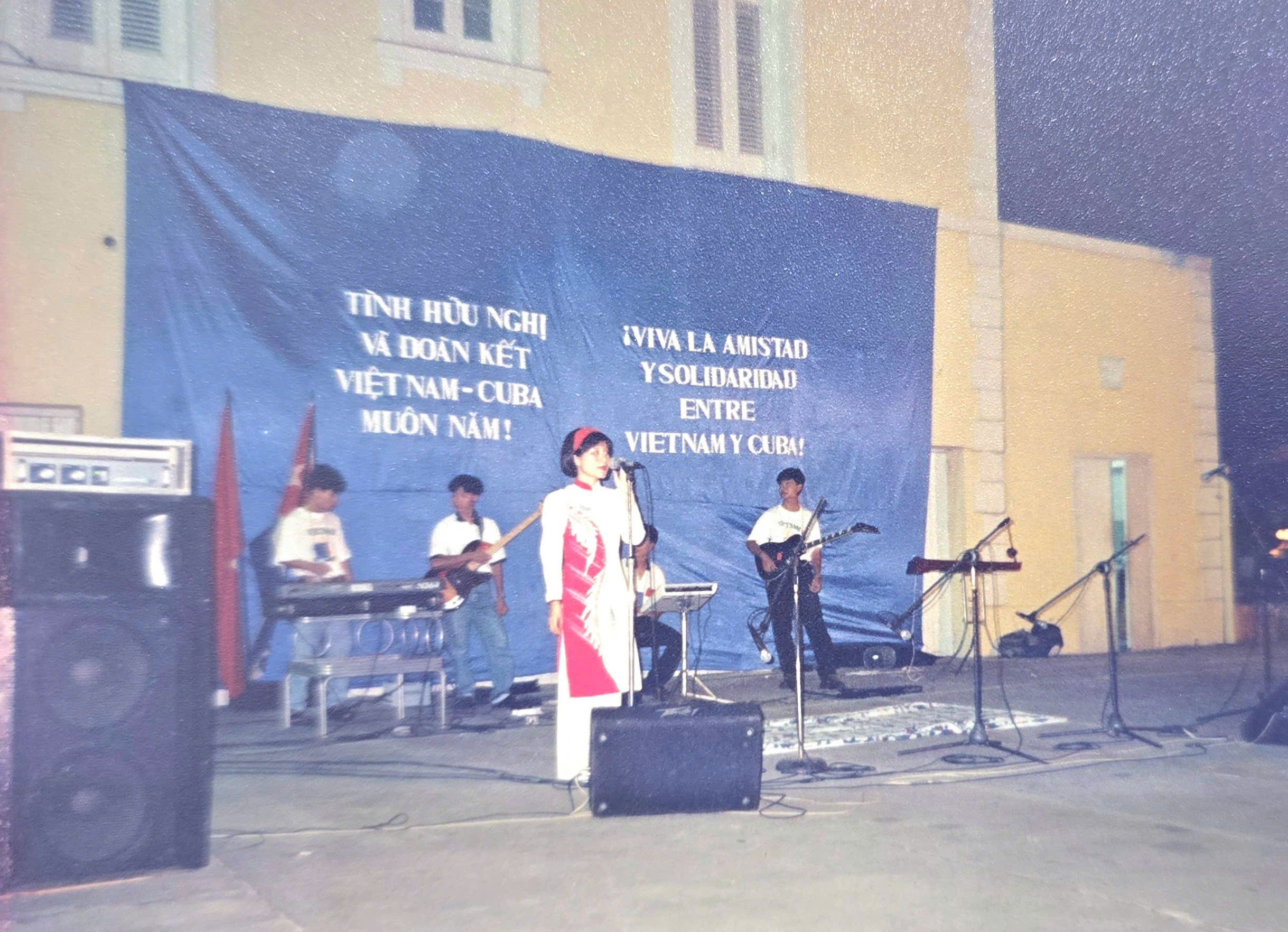 Cuba - Kỷ niệm một thời một đời in dấu Cuba - Kỷ niệm một thời một đời in dấu