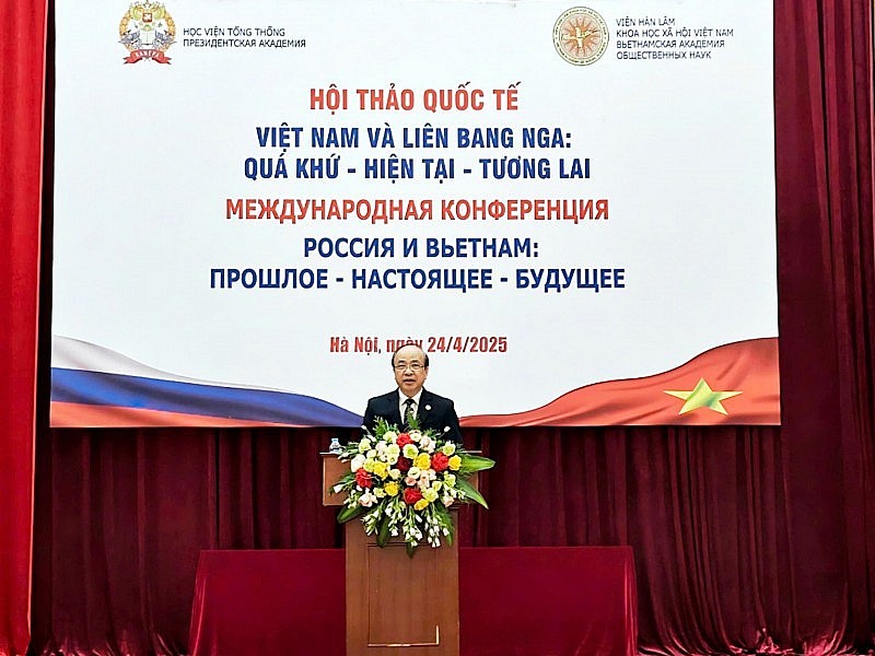 Vietnam - Russia: Solid Foundation for Advancing Cooperation in New Era Vietnam - Russia: Solid Foundation for Advancing Cooperation in New Era