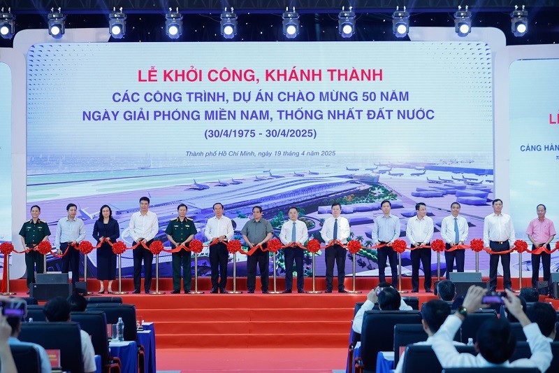 Đề xuất đầu tư công tuyến đường sắt 3,5 tỷ USD; Bến Tre rót 15.071 tỷ đồng phát triển các cụm công nghiệp Đề xuất đầu tư công tuyến đường sắt 3,5 tỷ USD; Bến Tre rót 15.071 tỷ đồng phát triển các cụm công nghiệp