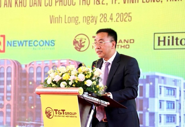 Ông Nguyễn Anh Tuấn, Phó Tổng Giám đốc Tập đoàn T&T Group phát biểu tại sự kiện Ông Nguyễn Anh Tuấn, Phó Tổng Giám đốc Tập đoàn T&T Group phát biểu tại sự kiện
