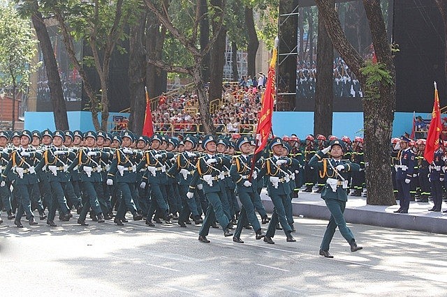 Vietnamese People's Army Forcers in full dress parade rehearsal to celebrate the 50th anniversary of National Reunification Vietnamese People's Army Forcers in full dress parade rehearsal to celebrate the 50th anniversary of National Reunification