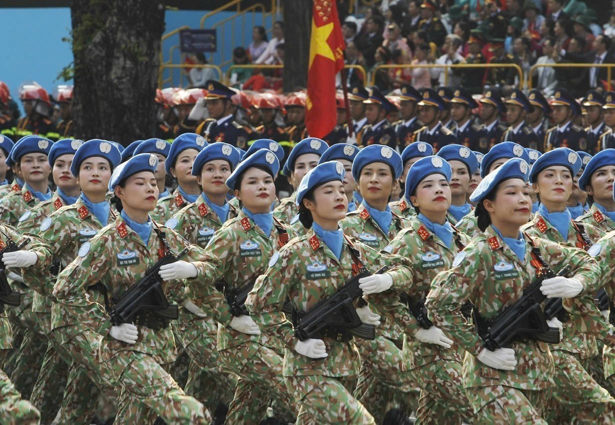 [Ảnh] Diễu binh, diễu hành kỷ niệm 50 năm thống nhất đất nước