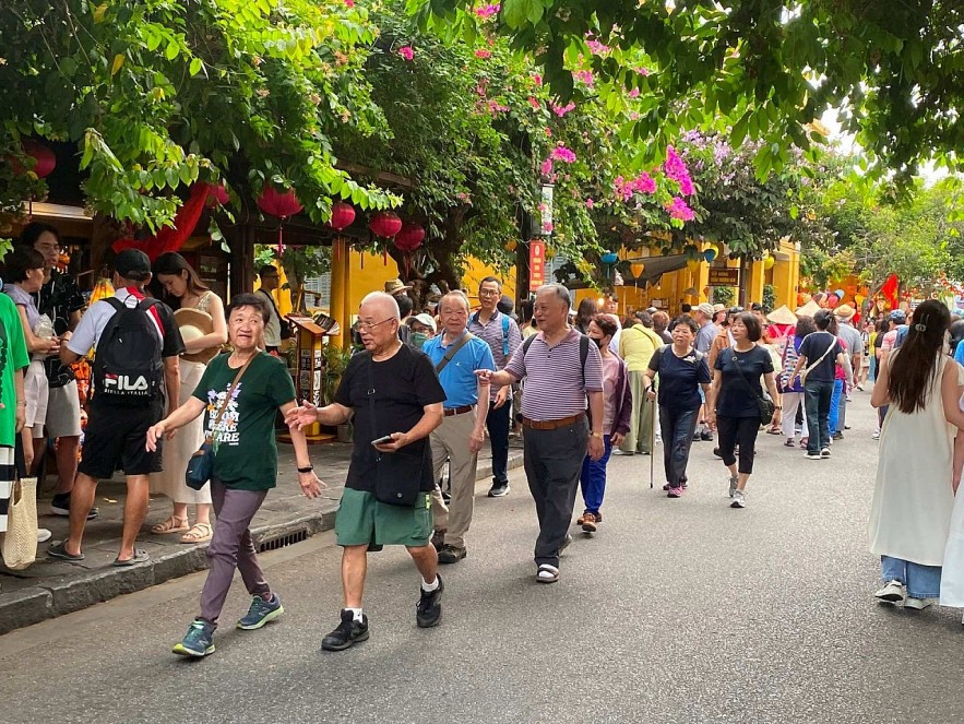Strategies for Sustainable Growth of Vietnam’s Tourism from International Markets Strategies for Sustainable Growth of Vietnam’s Tourism from International Markets