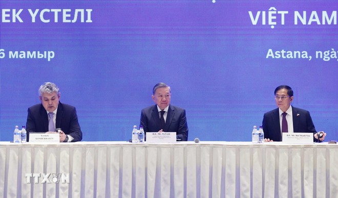 Làm sâu sắc hơn quan hệ kinh tế thương mại Việt Nam-Kazakhstan Làm sâu sắc hơn quan hệ kinh tế thương mại Việt Nam-Kazakhstan