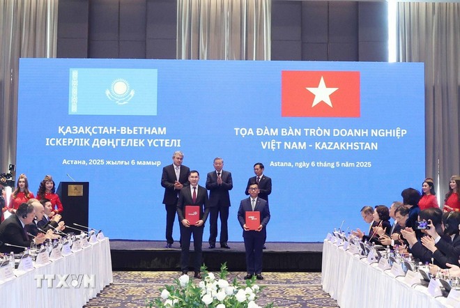 Làm sâu sắc hơn quan hệ kinh tế thương mại Việt Nam-Kazakhstan Làm sâu sắc hơn quan hệ kinh tế thương mại Việt Nam-Kazakhstan