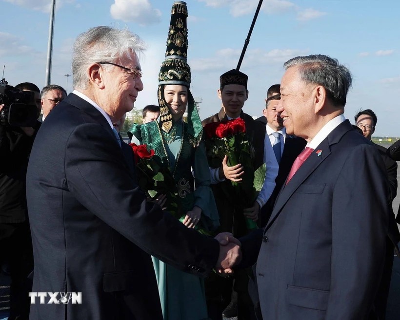 Lễ đón Tổng Bí thư Tô Lâm và Phu nhân thăm cấp Nhà nước Cộng hòa Kazakhstan Lễ đón Tổng Bí thư Tô Lâm và Phu nhân thăm cấp Nhà nước Cộng hòa Kazakhstan
