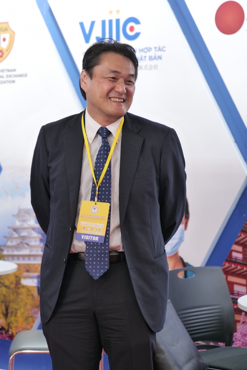 GS.TS.BS Nagakawa Yuichi (Nhật Bản): Muốn giới thiệu đến người dân Việt Nam những phương pháp phẫu thuật tiên tiến GS.TS.BS Nagakawa Yuichi (Nhật Bản): Muốn giới thiệu đến người dân Việt Nam những phương pháp phẫu thuật tiên tiến