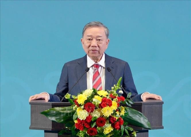 Vun đắp quan hệ hữu nghị truyền thống Việt - Nga trong kỷ nguyên mới, vì hòa bình, hợp tác và phát triển Vun đắp quan hệ hữu nghị truyền thống Việt - Nga trong kỷ nguyên mới, vì hòa bình, hợp tác và phát triển