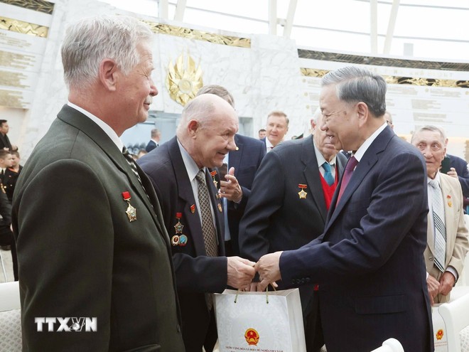 Tổng Bí thư Tô Lâm: Vun đắp tình hữu nghị Việt Nam-Belarus ngày càng bền chặt Tổng Bí thư Tô Lâm: Vun đắp tình hữu nghị Việt Nam-Belarus ngày càng bền chặt