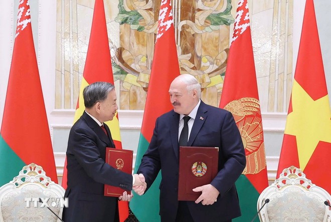 Việt Nam-Belarus chính thức thiết lập quan hệ Đối tác chiến lược