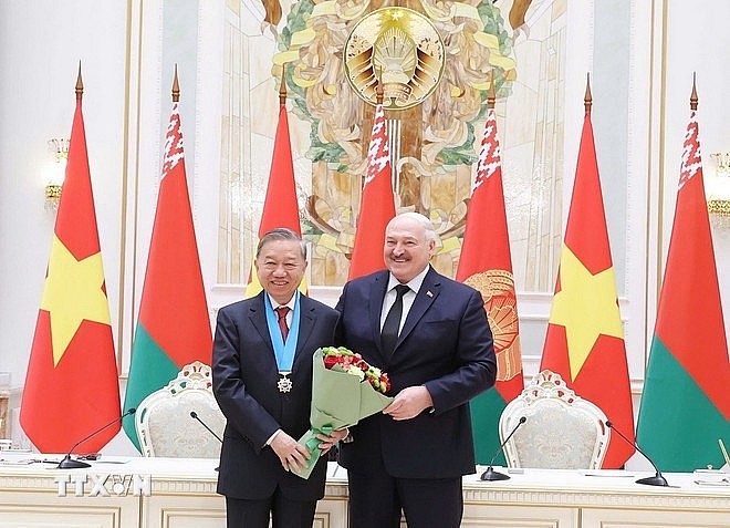 Vietnam - Belarus Sign Cooperation Documents Vietnam - Belarus Sign Cooperation Documents