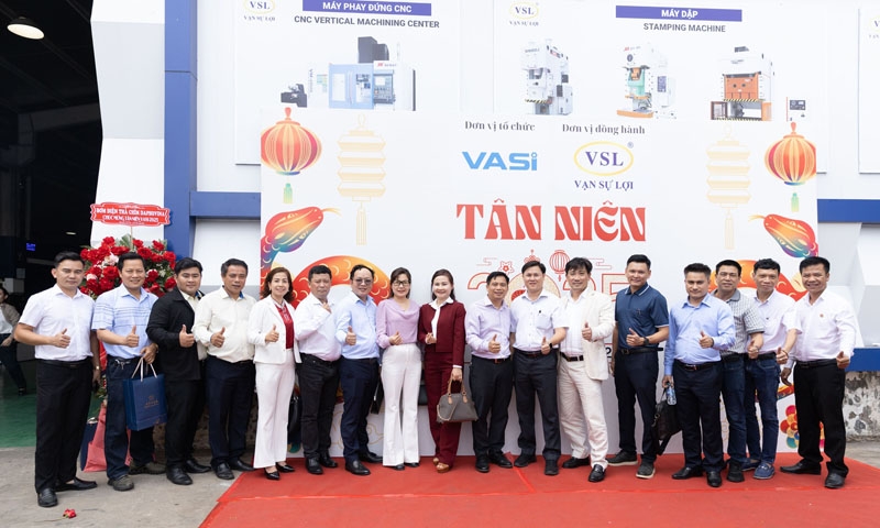 THACO INDUSTRIES tăng cường kết nối giao thương đầu năm 2025 THACO INDUSTRIES tăng cường kết nối giao thương đầu năm 2025