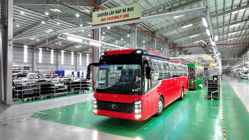 Quảng Nam: Khánh thành dây chuyền công nghệ sản xuất nhà máy THACO Bus và giới thiệu xe bus, xe tải thế hệ mới Quảng Nam: Khánh thành dây chuyền công nghệ sản xuất nhà máy THACO Bus và giới thiệu xe bus, xe tải thế hệ mới