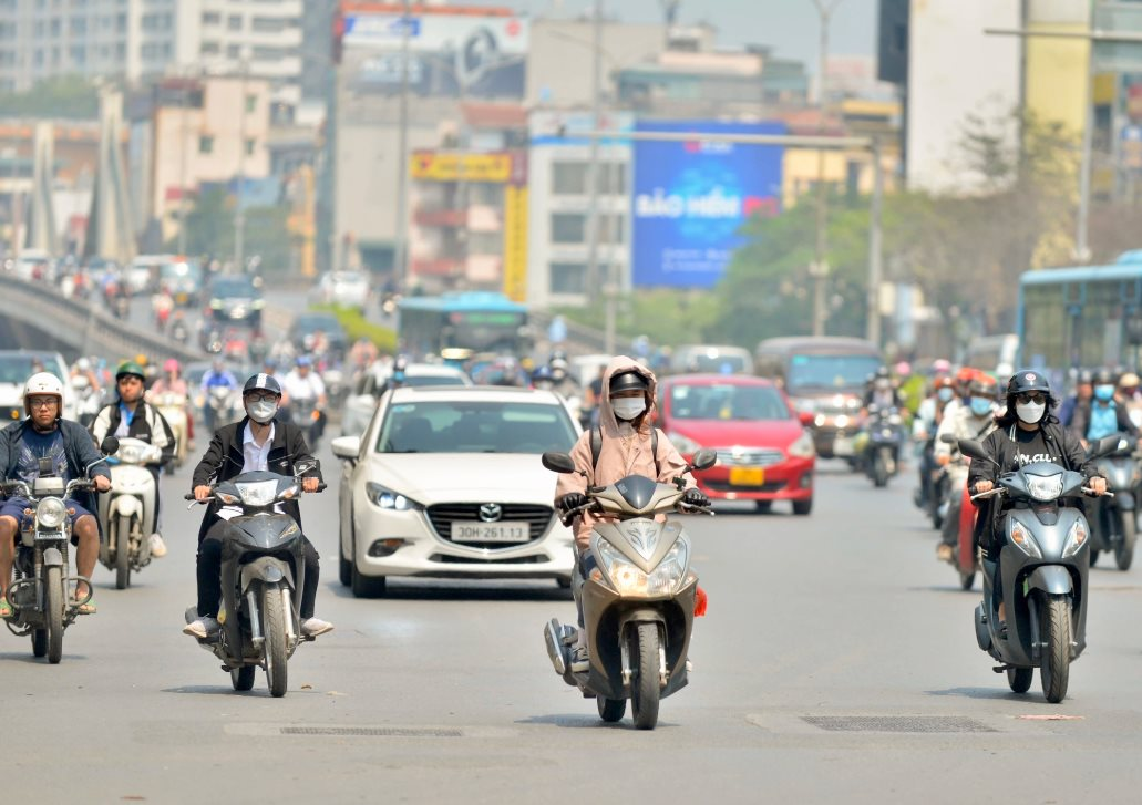 Thời tiết hôm nay (14/5): Hà Nội ngày nắng, chiều tối mưa dông Thời tiết hôm nay (14/5): Hà Nội ngày nắng, chiều tối mưa giông