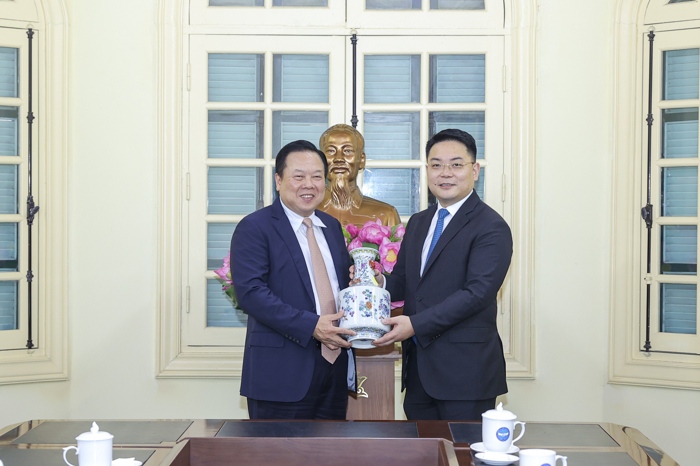 Doanh nghiệp Việt - Trung cần đẩy mạnh hợp tác nghiên cứu, đào tạo nhân lực công nghệ cao Doanh nghiệp Việt - Trung cần đẩy mạnh hợp tác nghiên cứu, đào tạo nhân lực công nghệ cao