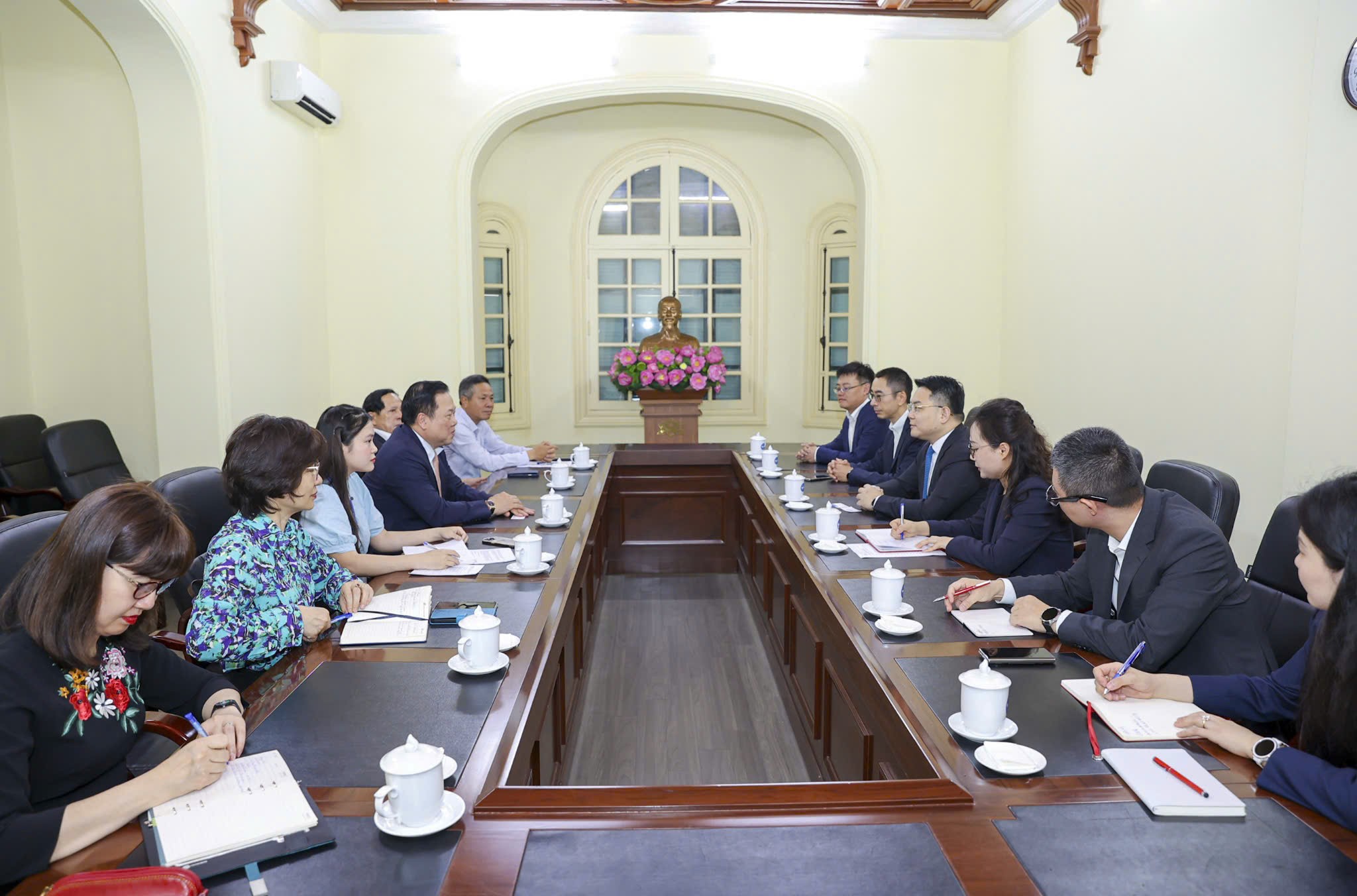 Quang cảnh buổi tiếp. (Ảnh: Đinh Hoà) Quang cảnh buổi tiếp. (Ảnh: Đinh Hoà)