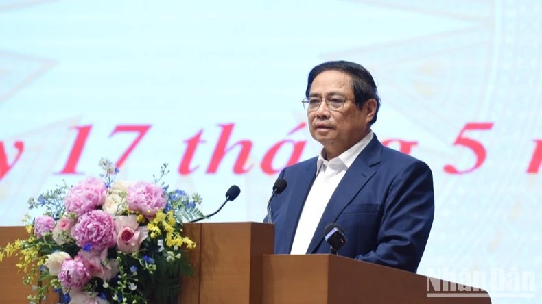 Thúc đẩy mạnh mẽ, tạo chuyển biến tích cực về khoa học công nghệ, đổi mới sáng tạo và chuyển đổi số Thúc đẩy mạnh mẽ, tạo chuyển biến tích cực về khoa học công nghệ, đổi mới sáng tạo và chuyển đổi số