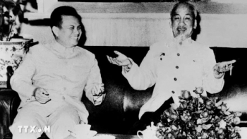 Báo chí Lào tôn vinh người chiến sỹ cộng sản lỗi lạc của dân tộc Việt Nam
