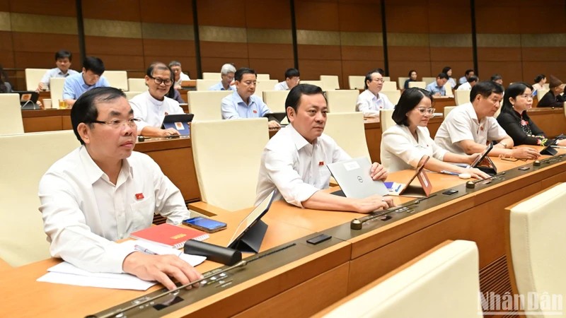 Quốc hội chốt rút ngắn nhiệm kỳ khóa XV, bầu cử khóa mới vào 15/3/2026 Quốc hội chốt rút ngắn nhiệm kỳ khóa XV, bầu cử khóa mới vào 15/3/2026