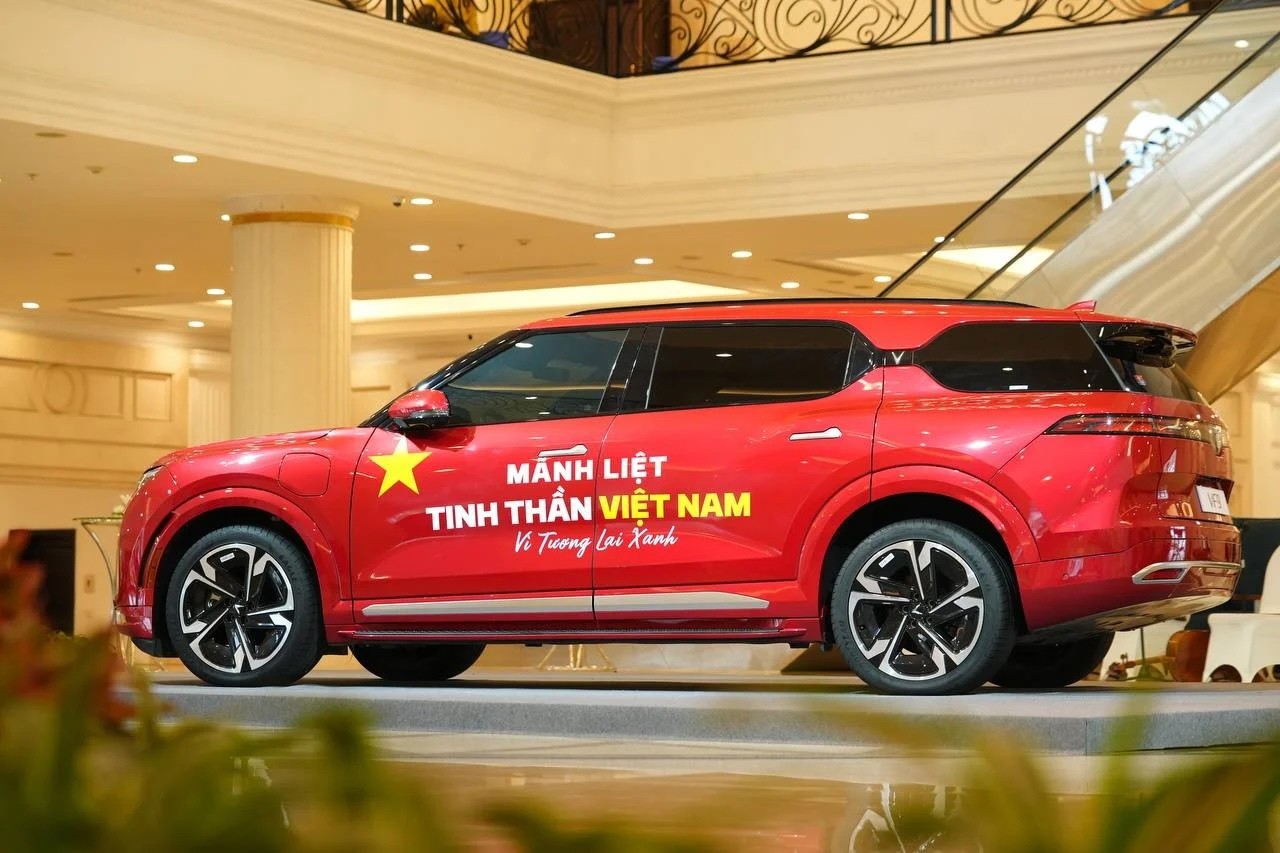 VinFast phát động chiến dịch “Mãnh liệt Tinh thần Việt Nam - Vì tương lai xanh” lần thứ 3 VinFast phát động chiến dịch “Mãnh liệt Tinh thần Việt Nam - Vì tương lai xanh” lần thứ 3