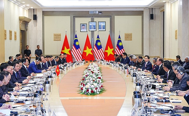 The summit meeting between Prime Minister Pham Minh Chinh and Malaysian Prime Minister Anwar Ibrahim in Kuala Lumpur, Malaysia, May 25, 2025. Photo: VGP The summit meeting between Prime Minister Pham Minh Chinh and Malaysian Prime Minister Anwar Ibrahim in Kuala Lumpur, Malaysia, May 25, 2025. Photo: VGP