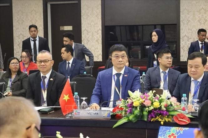 Đoàn Đại biểu Quốc hội Việt Nam tham dự Phiên họp trù bị chuẩn bị cho Cuộc gặp giữa các lãnh đạo ASEAN và AIPA lần thứ 14. Đoàn Đại biểu Quốc hội Việt Nam tham dự Phiên họp trù bị chuẩn bị cho Cuộc gặp giữa các lãnh đạo ASEAN và AIPA lần thứ 14.