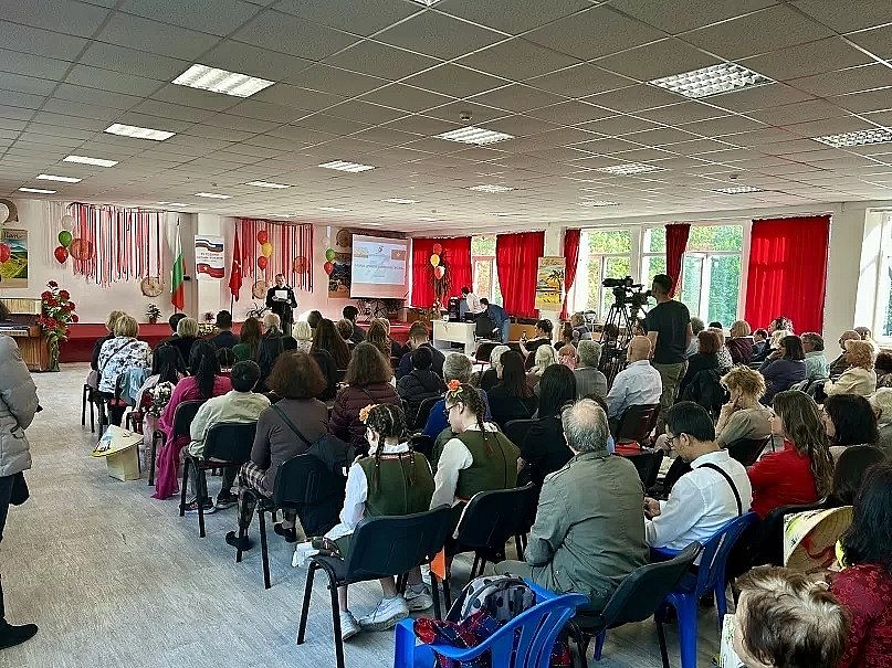 Art Program Deepens Vietnam-Bulgaria Cultural Exchange and Friendship Art Program Deepens Vietnam-Bulgaria Cultural Exchange and Friendship