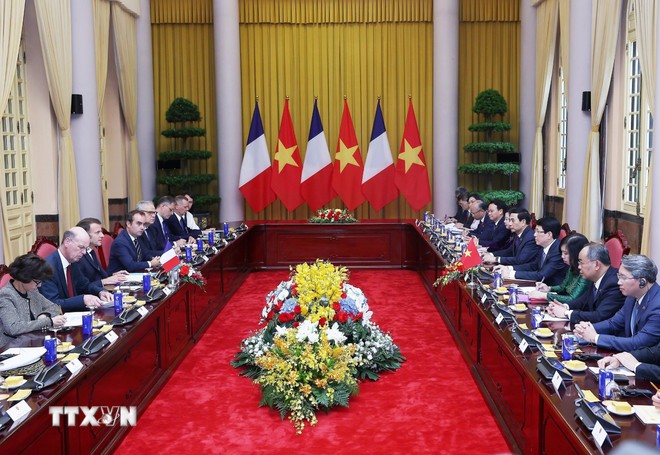 Chủ tịch nước Lương Cường và Tổng thống Pháp Emmanuel Macron hội đàm. (Ảnh: TTXVN) Chủ tịch nước Lương Cường và Tổng thống Pháp Emmanuel Macron hội đàm. (Ảnh: TTXVN)