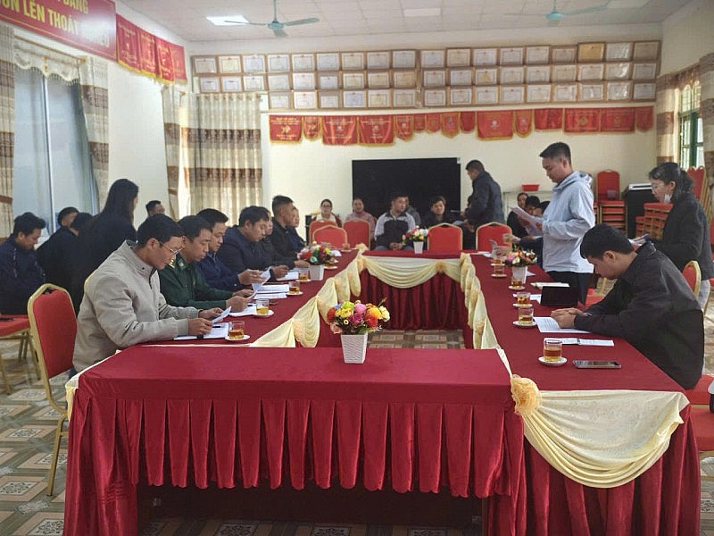 Giao lưu nhân dân: Nhịp cầu hữu nghị Mường Nhé - Giang Thành Giao lưu nhân dân: Nhịp cầu hữu nghị Mường Nhé - Giang Thành