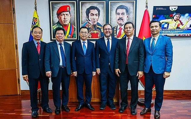 Strengthen Solidarity and Friendship Between Vietnam and Venezuela Strengthen Solidarity and Friendship Between Vietnam and Venezuela