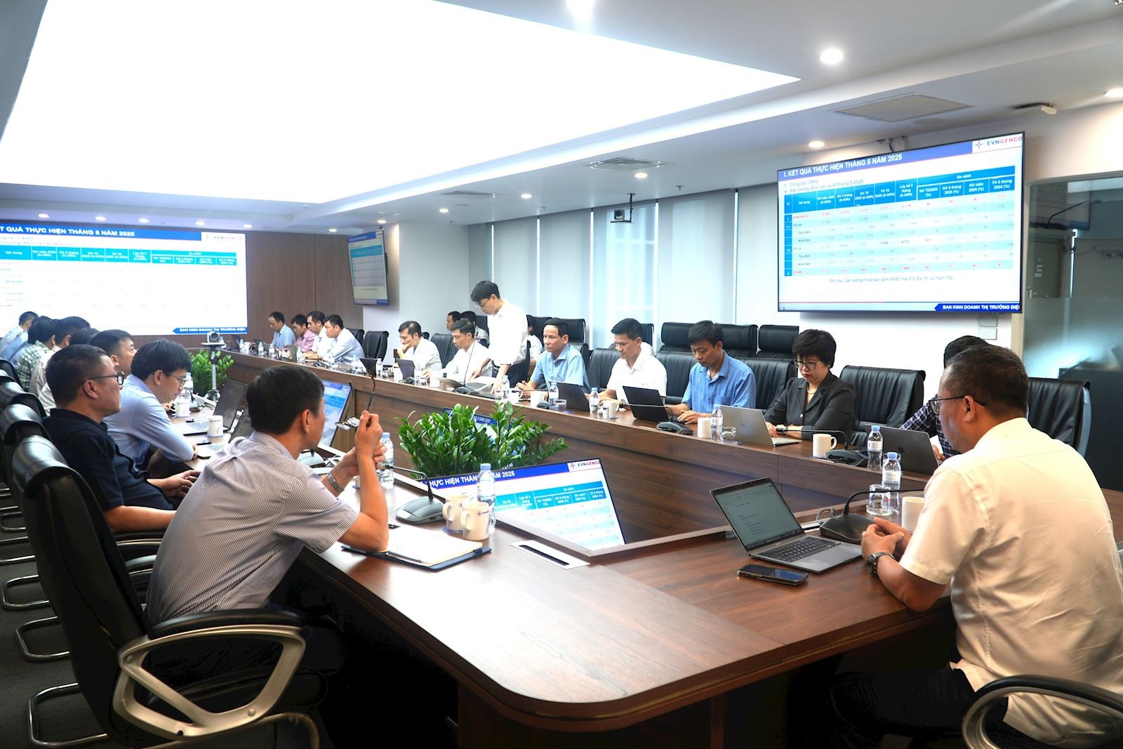 EVNGENCO1 tổ chức họp giao ban triển khai các nhiệm vụ trọng tâm tháng 6 EVNGENCO1 tổ chức họp giao ban triển khai các nhiệm vụ trọng tâm tháng 6
