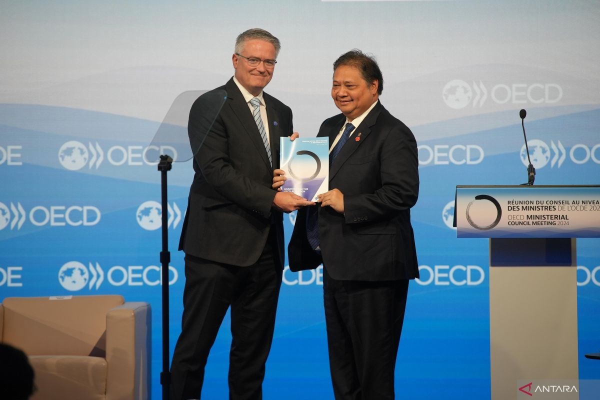 The Indonesian Government has finalised the preparation of the Initial Memorandum (IM) for its accession to the Organisation for Economic Co-operation and Development (OECD), which will be submitted to OECD Secretary-General Matthias Cormann in Paris, France.  Coordinating Minister for Economic Affairs Airlangga Hartarto said that this achievement is proof of Indonesia's full commitment to accession, as it was able to complete the preparation of the IM within one year of submitting the Accession Roadmap to the OECD Ministerial Council Meeting in 2024.  The IM is a key document in the accession process, containing an independent assessment of the alignment between national regulations, standards, and practices with OECD norms and standards.  Based on the Accession Roadmap received, Indonesia's IM comprises 32 chapters covering 240 OECD legal instruments. Preparation of the IM involved 64 ministries and institutions, grouped into 26 sectors and eight cross-sectoral areas.  During his visit to Paris on June 2-5, Hartarto is expected to attend a series of ministerial meetings of the OECD Council. In addition to participating in OECD ministerial meetings and holding talks with the OECD Secretary-General, he is scheduled for bilateral discussions with representatives of partner countries and international organisations, including the US, Australia, the Netherlands, Japan, New Zealand and Singapore, as well as the ASEAN Secretary-General.  Through these meetings, Hartarto aims to secure support for the next stage of Indonesia's accession process.