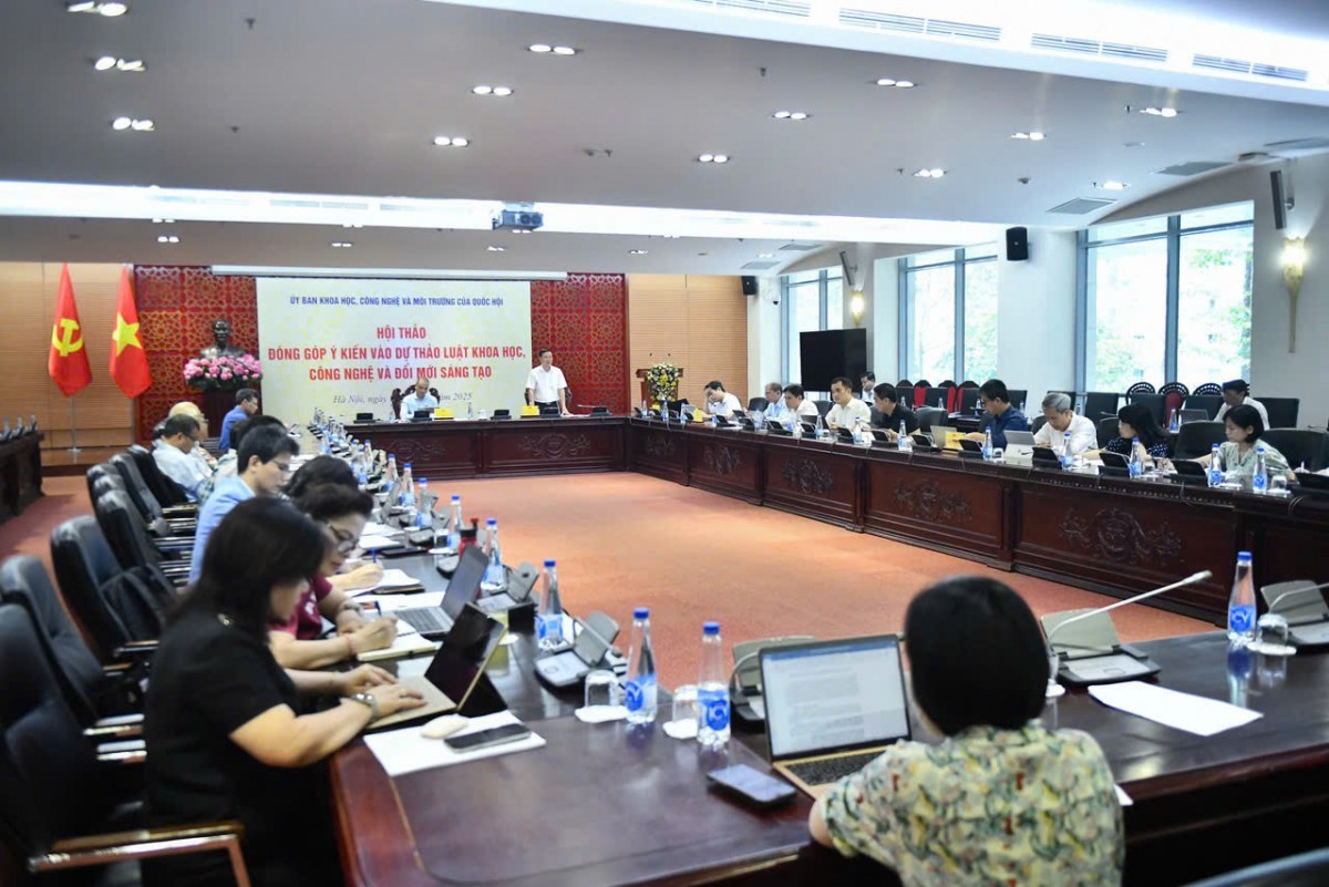 Hội thảo góp ý cho Dự thảo Luật Khoa học, công nghệ và đổi mới sáng tạo. Hội thảo góp ý cho Dự thảo Luật Khoa học, công nghệ và đổi mới sáng tạo.