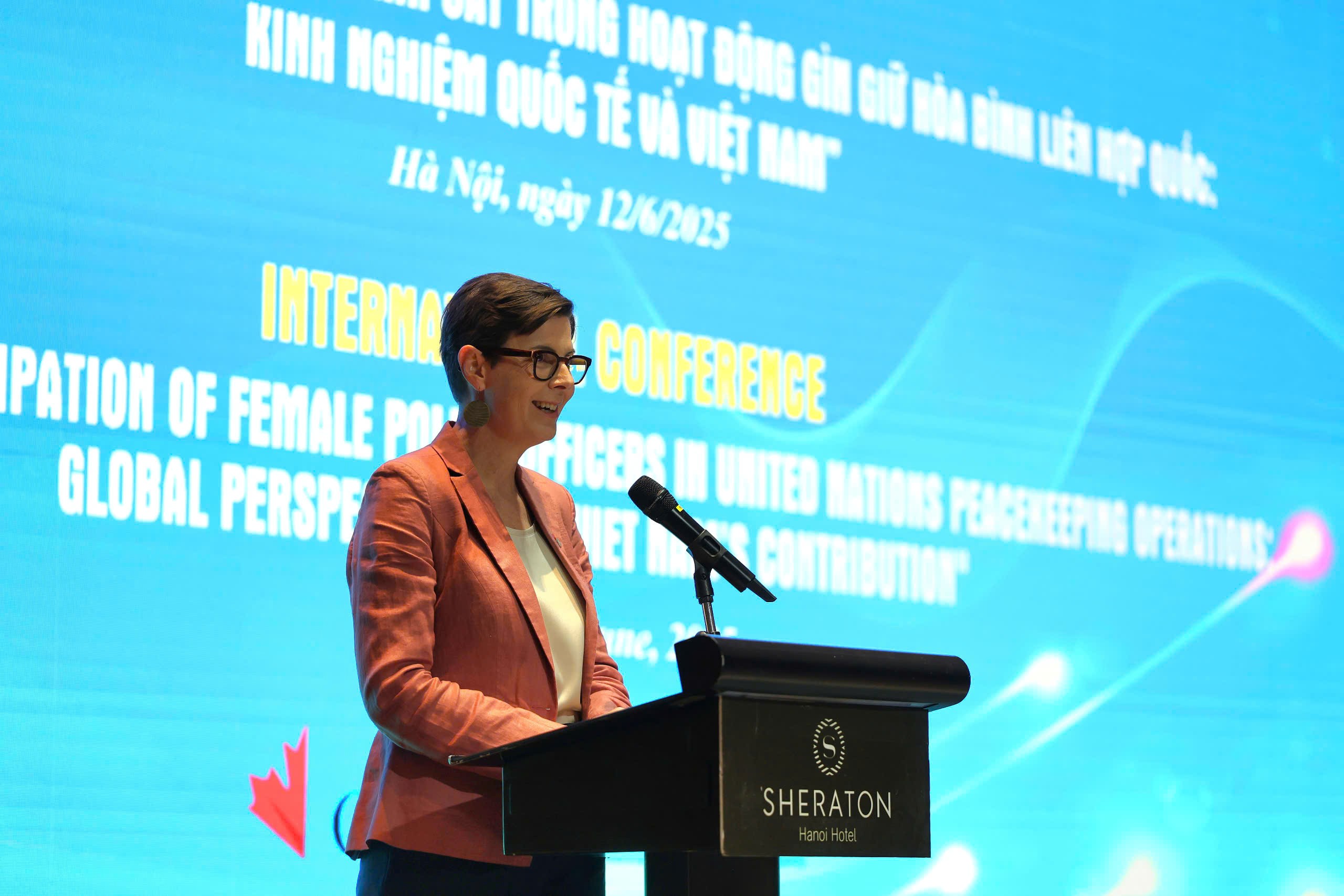 Thúc đẩy sự tham gia của phụ nữ trong hoạt động gìn giữ hòa bình Liên hợp quốc Tăng cường sự tham gia của nữ sĩ quan cảnh sát trong hoạt động gìn giữ hòa bình Liên hợp quốc