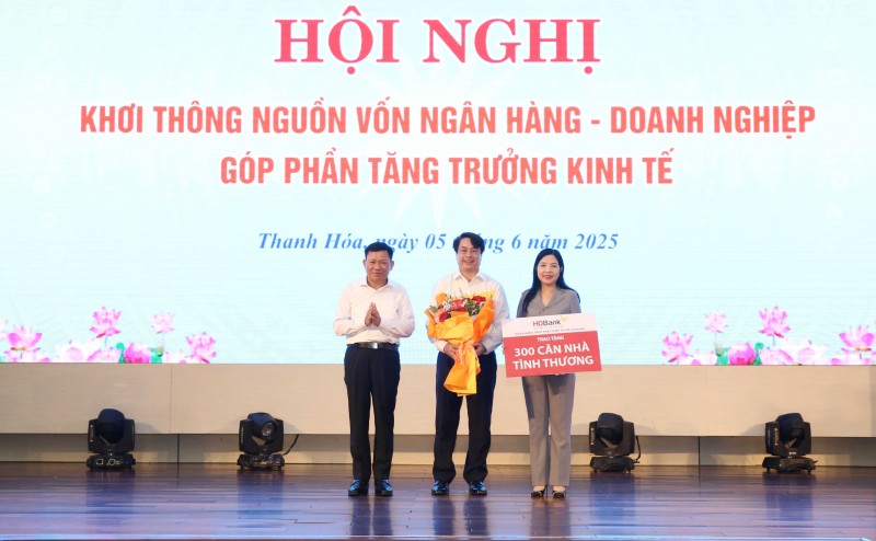 5 tháng đầu năm, HDBank tặng 2.000 căn nhà tình thương 5 tháng đầu năm, HDBank tặng 2.000 căn nhà tình thương