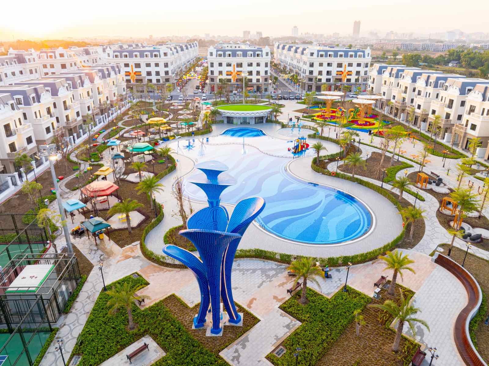 Vinhomes Golden Avenue thu hút cư dân và du khách bởi chuỗi lễ hội sôi động Vinhomes Golden Avenue thu hút cư dân và du khách bởi chuỗi lễ hội sôi động