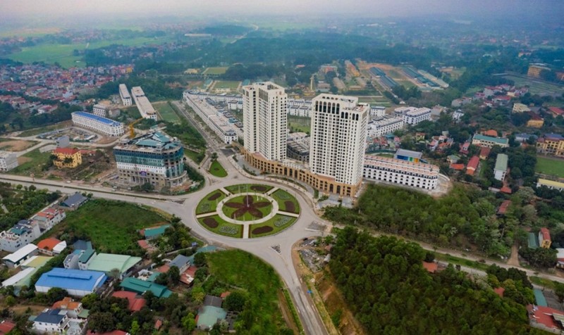 Một góc Vĩnh Yên (trung tâm hành chính của Vĩnh Phúc) nhìn từ trên cao Một góc Vĩnh Yên (trung tâm hành chính của Vĩnh Phúc) nhìn từ trên cao