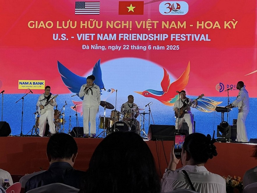 Vietnam-US Friendship Exchange Spreads Reconciliation and Development Spirit Vietnam-US Friendship Exchange Spreads Reconciliation and Development Spirit