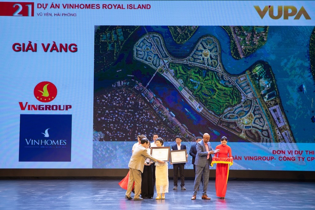 Vinhomes Royal Island nhận giải Vàng tại Giải thưởng Quy hoạch Đô thị Quốc gia lần thứ IV Vinhomes Royal Island nhận giải Vàng tại Giải thưởng Quy hoạch Đô thị Quốc gia lần thứ IV