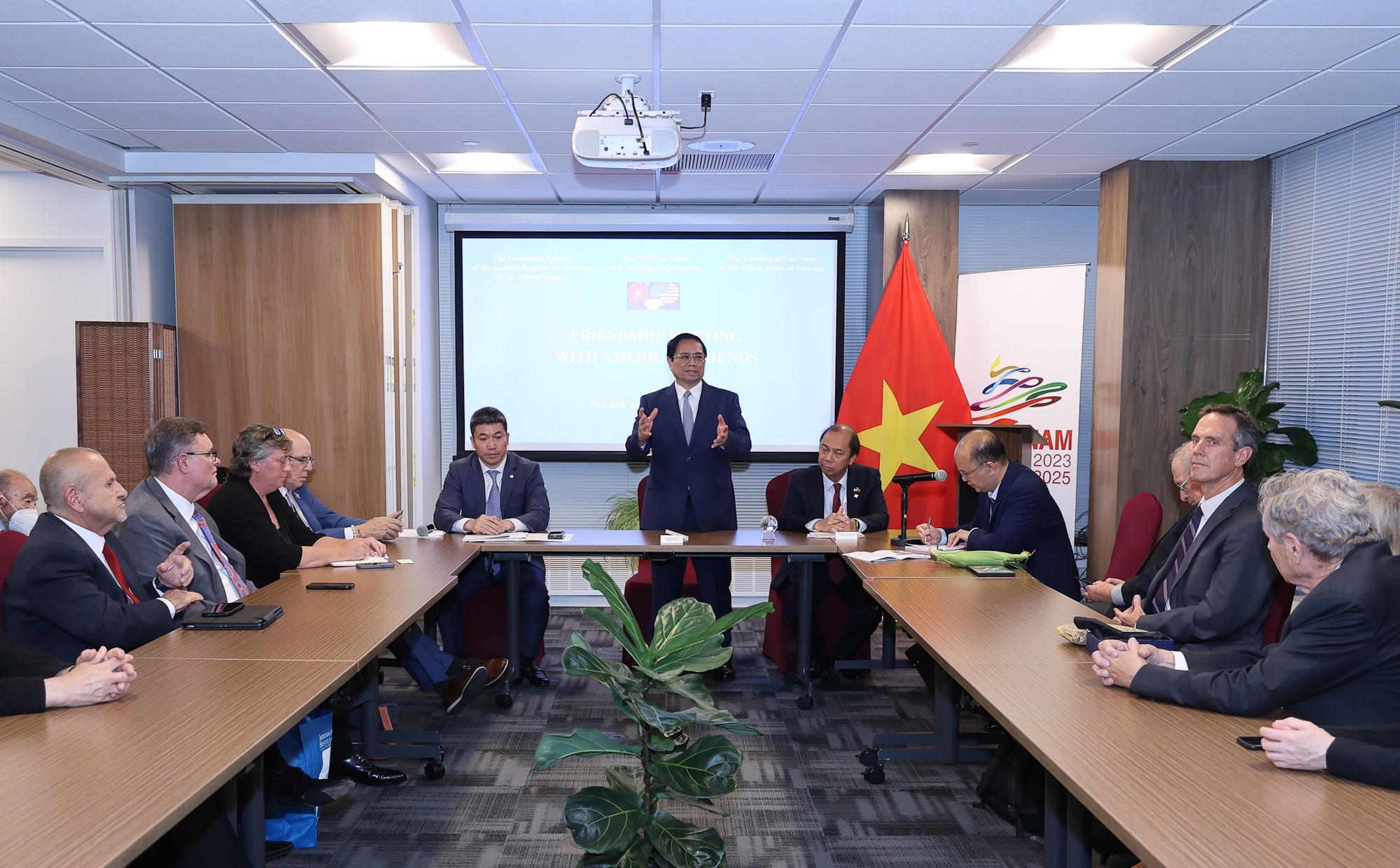 Đảng bộ Liên hiệp các tổ chức hữu nghị Việt Nam nhiệm kỳ 2020-2025: Vượt thách thức, nhiều đổi mới Đảng bộ Liên hiệp các tổ chức hữu nghị Việt Nam nhiệm kỳ 2020 - 2025: Vượt thách thức, nhiều đổi mới