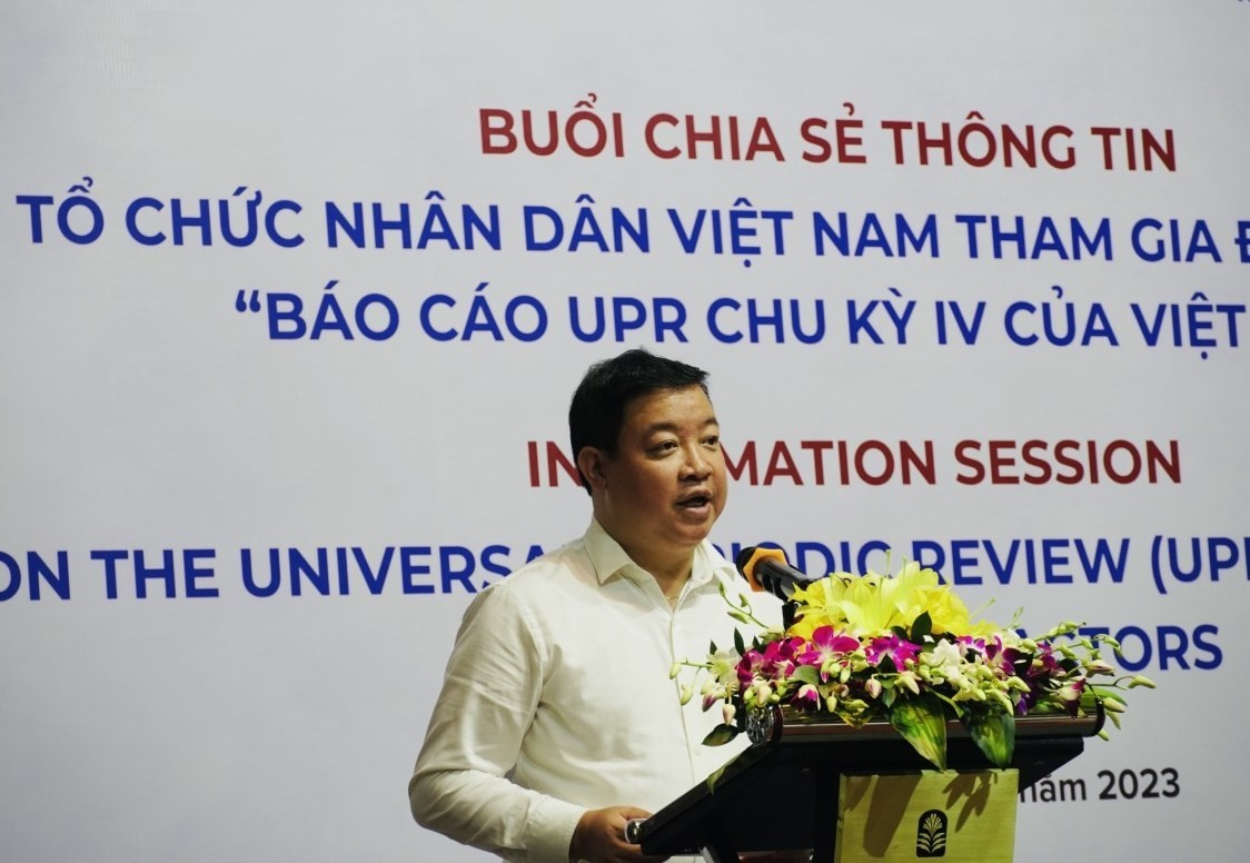 Ông Nguyễn Ngọc Hùng, Phó Chủ tịch Liên hiệp phát biểu tại buổi chia sẻ thông tin cho các tổ chức nhân dân Việt Nam tham gia đóng góp xây dựng Đảng bộ Liên hiệp các tổ chức hữu nghị Việt Nam nhiệm kỳ 2020 - 2025: Vượt thách thức, nhiều đổi mới