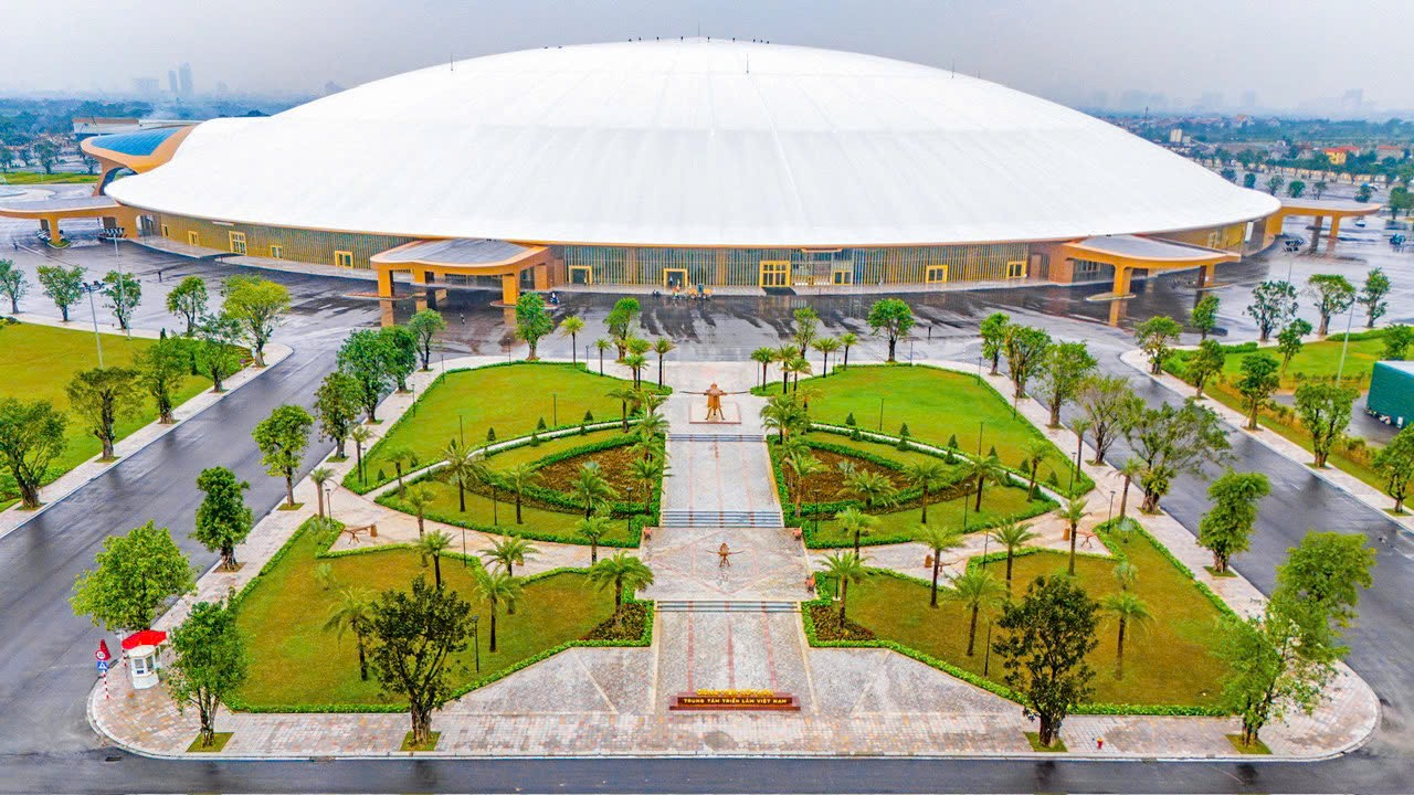 Vingroup bàn giao mặt bằng triển lãm thành tựu kinh tế - xã hội Kỉ niệm 80 năm ngày Quốc khánh Vingroup bàn giao mặt bằng triển lãm thành tựu kinh tế - xã hội Kỉ niệm 80 năm ngày Quốc khánh