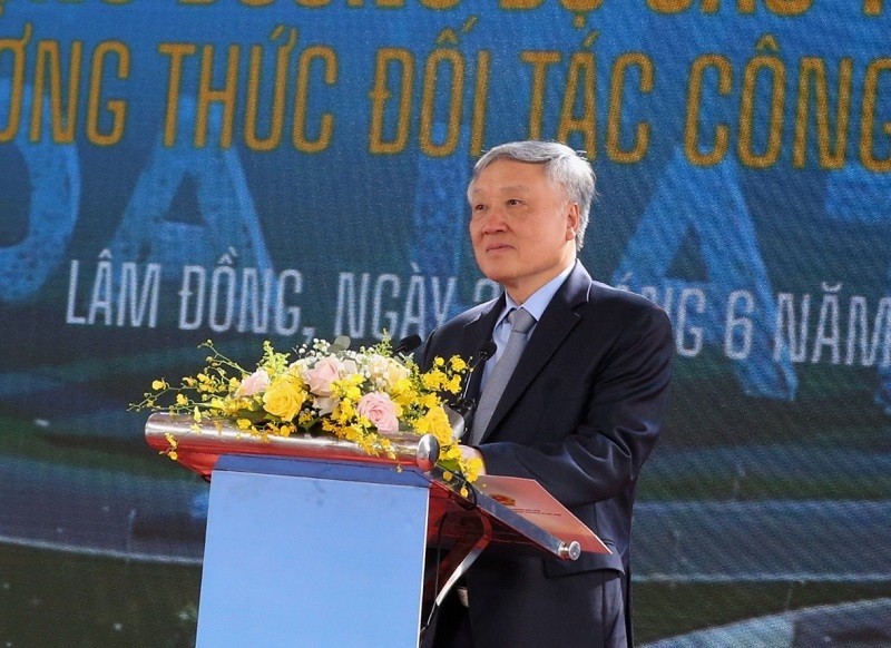 Phó Thủ tướng Thường trực Chính phủ Nguyễn Hoà Bình phát lệnh khởi công dự án Phó Thủ tướng Thường trực Chính phủ Nguyễn Hoà Bình phát lệnh khởi công dự án