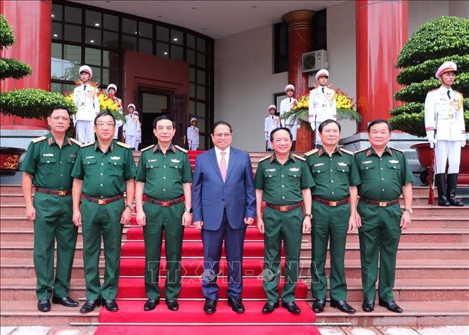 Thủ tướng Phạm Minh Chính: Quân đội tiếp tục thực hiện tốt vai trò nòng cốt trong xây dựng "thế trận lòng dân" Thủ tướng Phạm Minh Chính: Quân đội tiếp tục thực hiện tốt vai trò nòng cốt trong xây dựng "thế trận lòng dân"