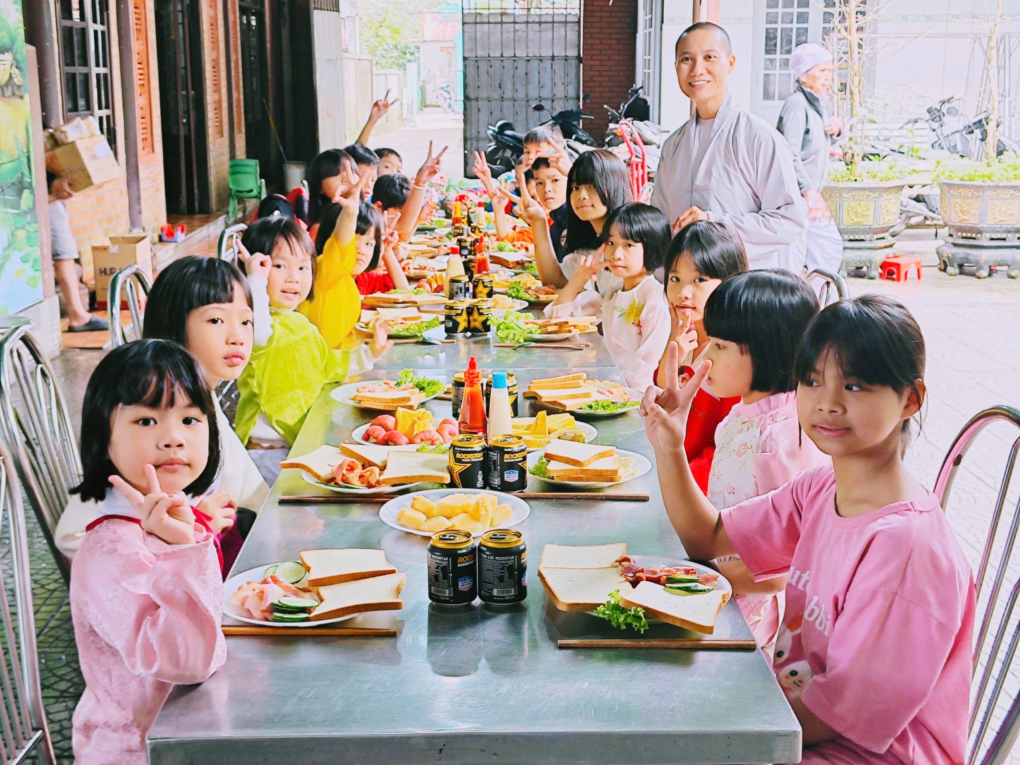 Zhi Shan Foundation: Lan tỏa yêu thương, đồng hành cùng trẻ em yếu thế Zhi Shan Foundation: Lan tỏa yêu thương, đồng hành cùng trẻ em yếu thế