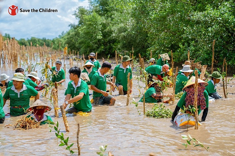 Save the Children Provides Disaster Response Solutions to Children and Communities Save the Children Provides Disaster Response Solutions to Children and Communities