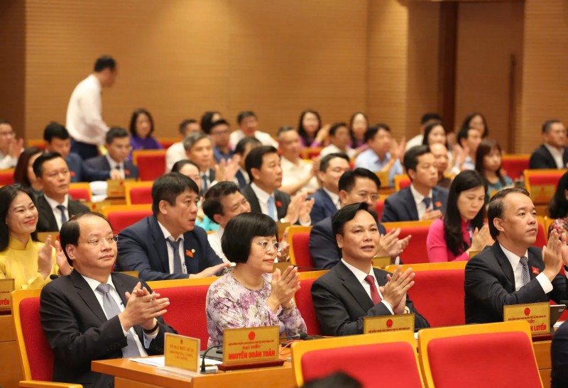 Bí thư Thành ủy Hà Nội: HĐND TP xem xét các nghị quyết với tầm nhìn dài hạn, tư duy dám nghĩ, dám làm, dám chịu trách nhiệm Bí thư Thành ủy Hà Nội: HĐND TP xem xét các nghị quyết với tầm nhìn dài hạn, tư duy dám nghĩ, dám làm, dám chịu trách nhiệm